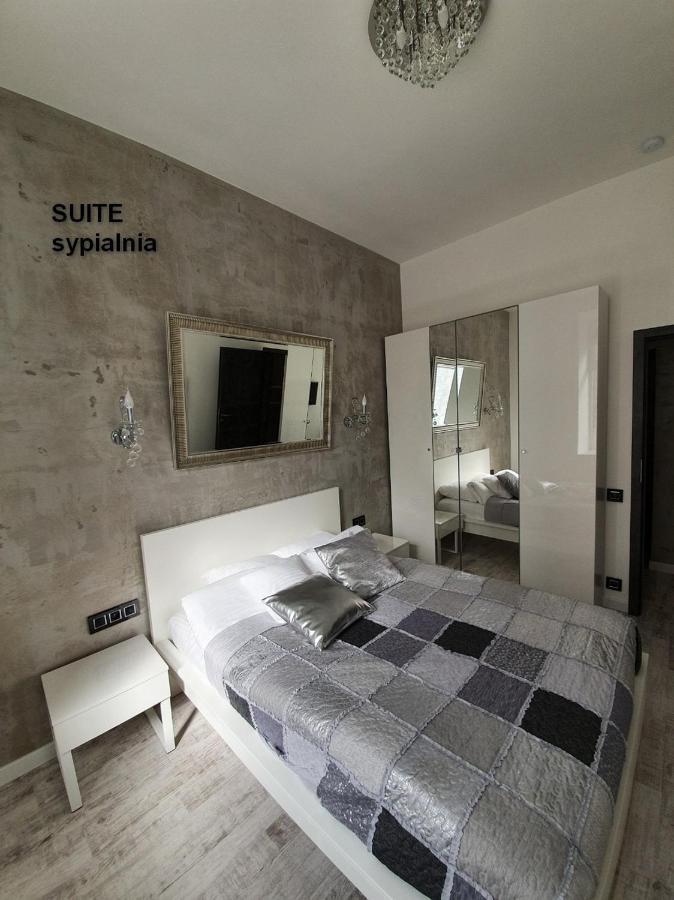 Apartamenty Centrum Z Wanna Dwuosobowa Piotrkow Trybunalski Exterior photo