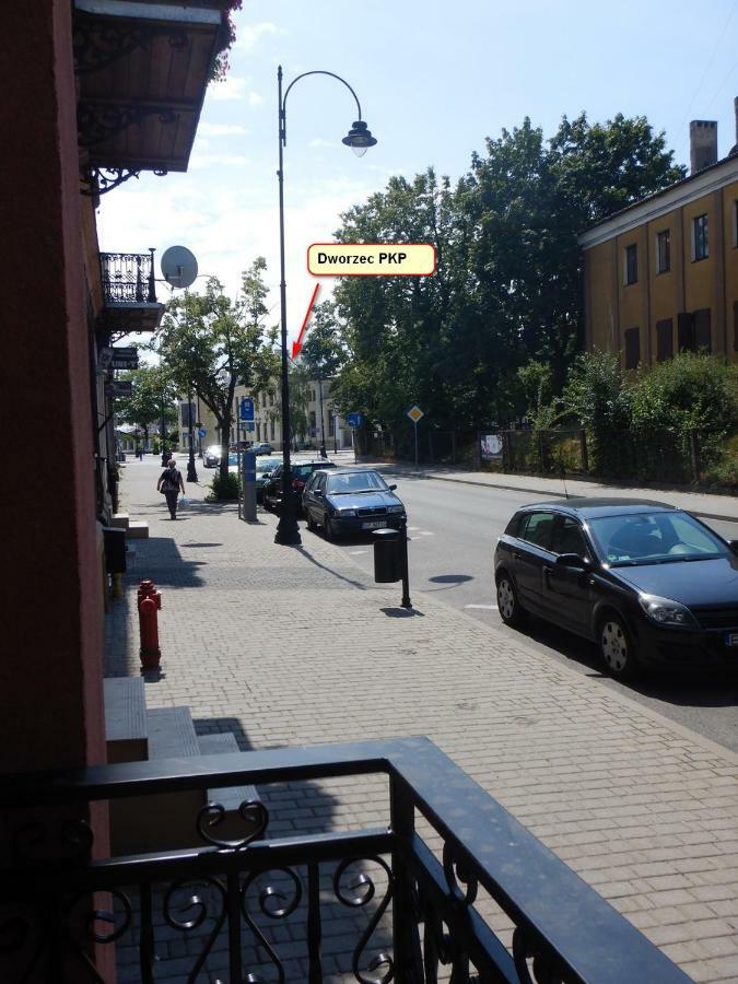 Apartamenty Centrum Z Wanna Dwuosobowa Piotrkow Trybunalski Exterior photo